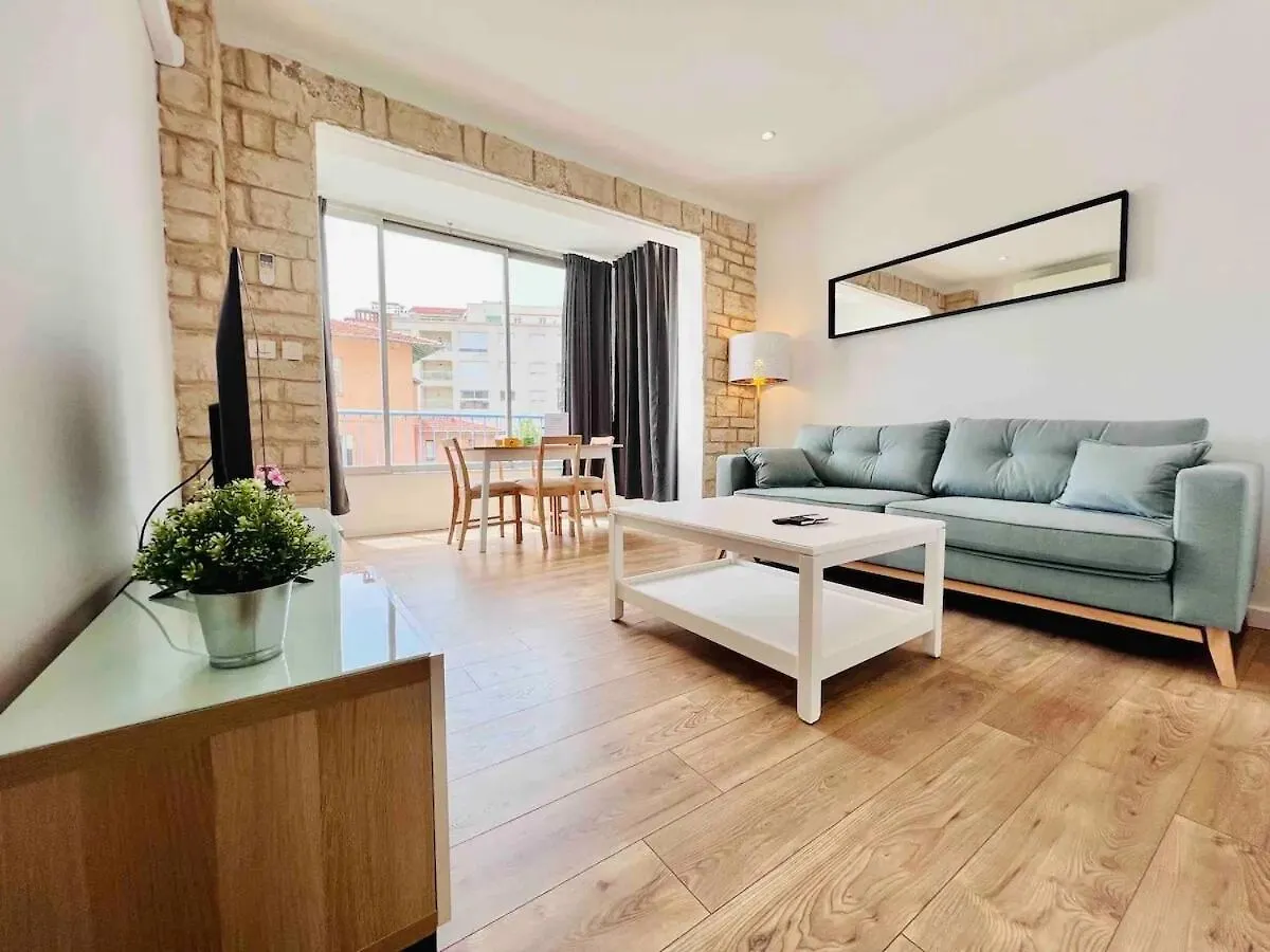 Le Palais Wilson - Apt 4 Prs - 300M Plages - Clim Antibes 0*,  France